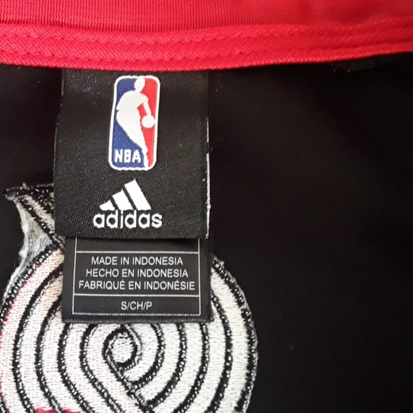 🐖Amazing portland adidas jacket size small - Picture 3 of 5